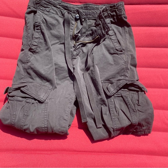 American eagle black cargos size:4 - Picture 5 of 5